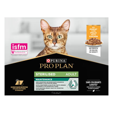 PRO PLAN® Sterilised Maintenance sisältää kanaa kastikkeessa